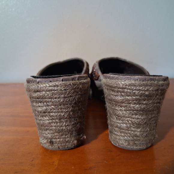 Matisse Women's Beaded Gray and Brown Mules - Picture 2 of 7
